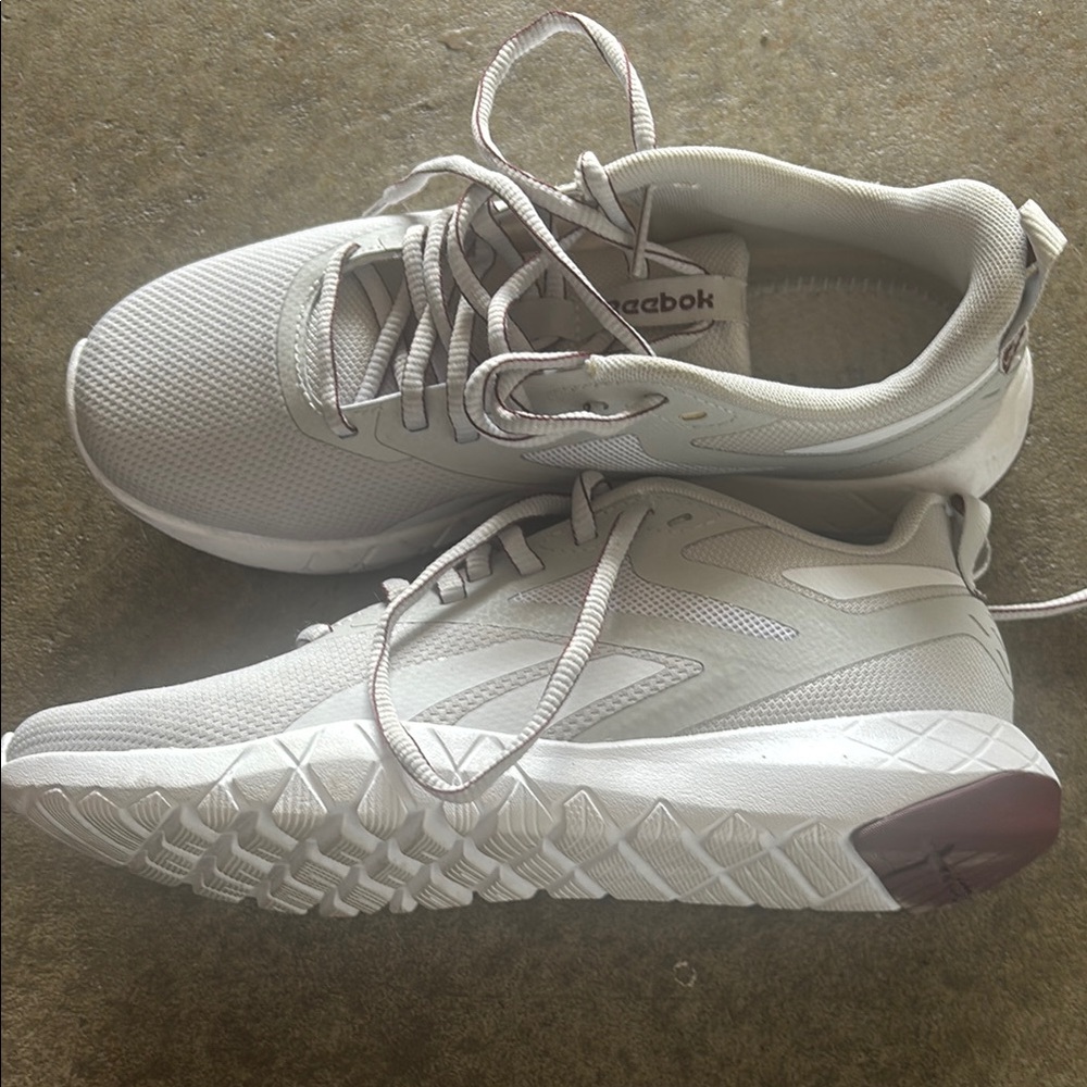 Reebok Nano flex Women's Athletic Shoes in Light Gray